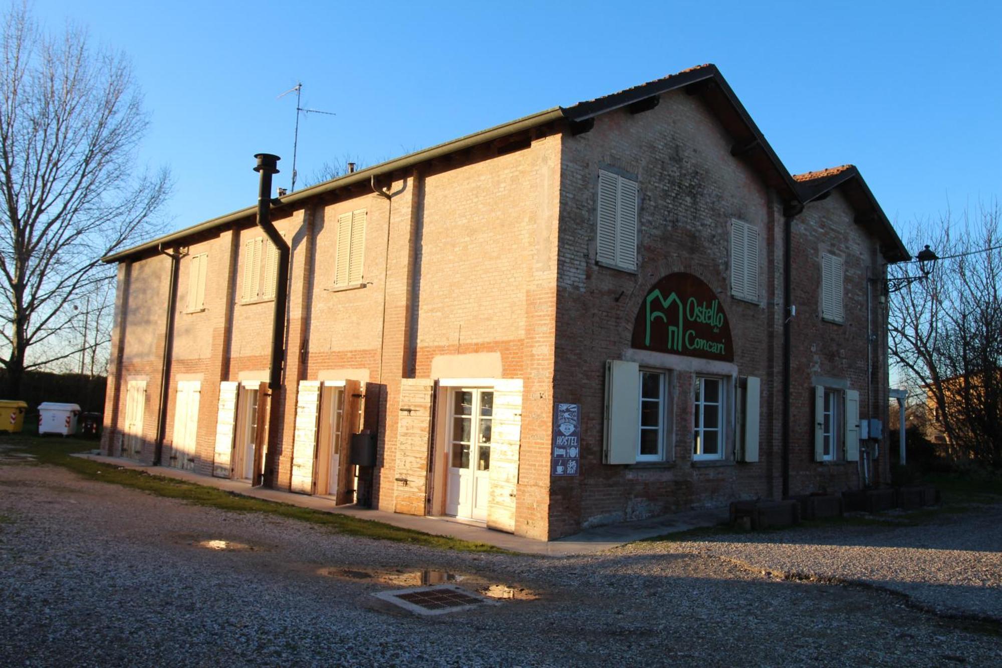 Ostello Dei Concari Governolo Esterno foto