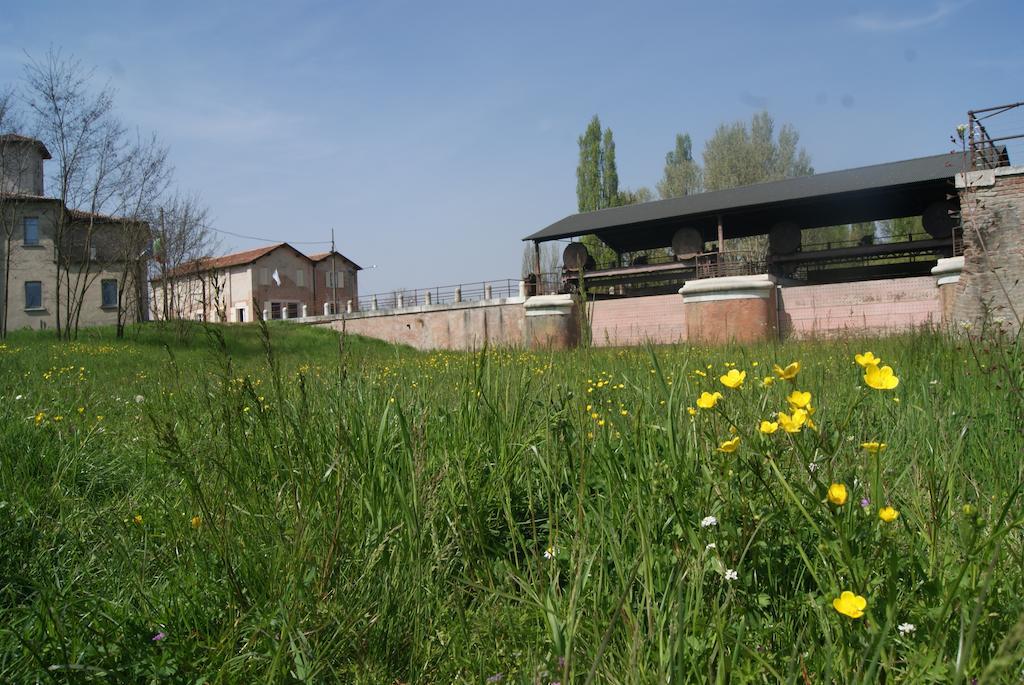 Ostello Dei Concari Governolo Esterno foto